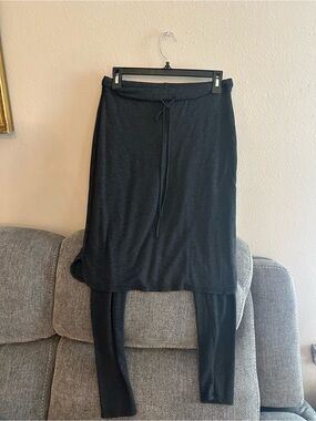 Kamp Kloz Skirt